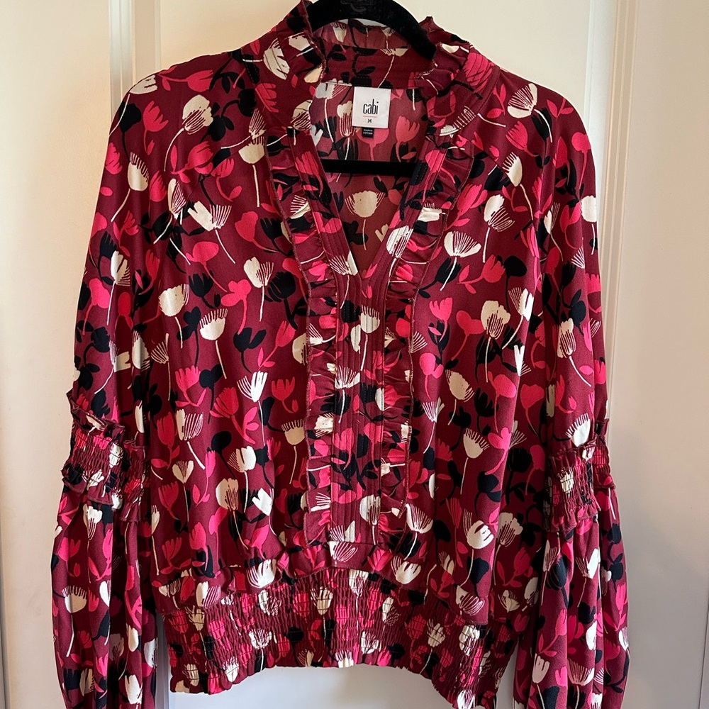 Beautiful floral top.